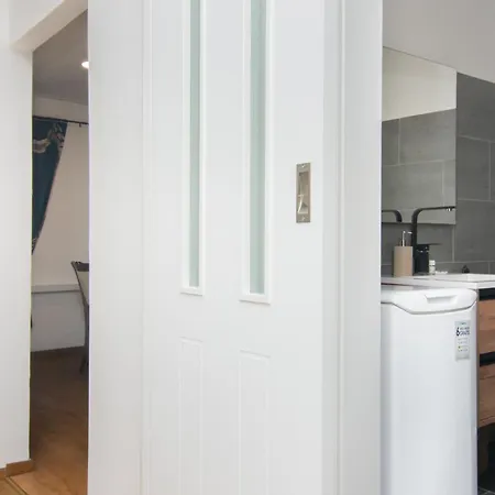 Piran Beach Apartment *